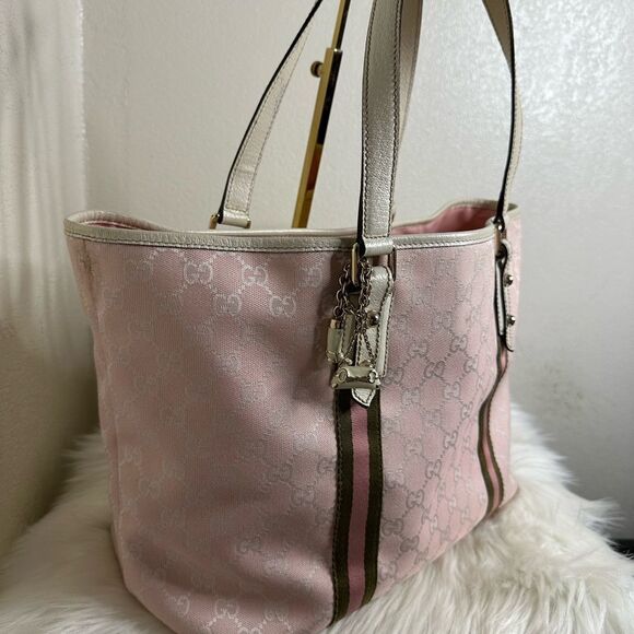 💯Authentic Gucci Tote With Cherryline 🍀 - Picture 9 of 17